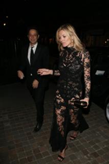 Kate Moss feet photo thumbnail
