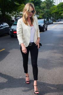 Kate Moss feet photo thumbnail