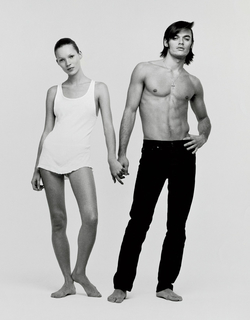 Kate Moss feet photo thumbnail