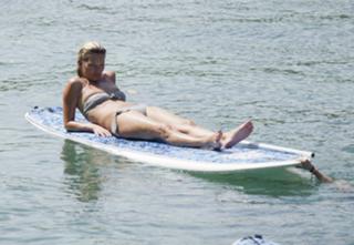 Kate Moss feet photo thumbnail