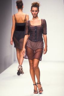 Kate Moss feet photo thumbnail