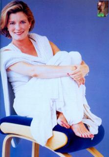 Kate Mulgrew feet photo thumbnail