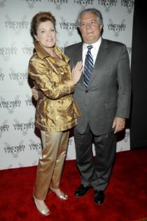 Kate Mulgrew feet photo thumbnail