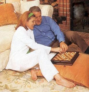 Kate Mulgrew feet photo thumbnail