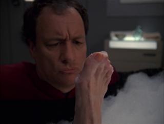 Kate Mulgrew feet photo thumbnail