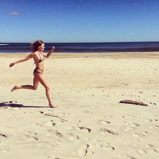 Kate Nauta feet photo 20