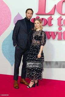 Kate Phillips feet photo 6