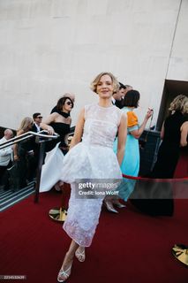 Kate Phillips feet photo 5