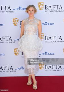 Kate Phillips feet photo 3