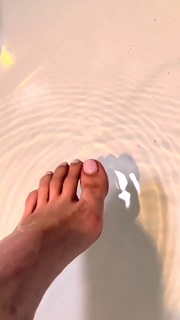 Kate Shumskaya feet photo 9