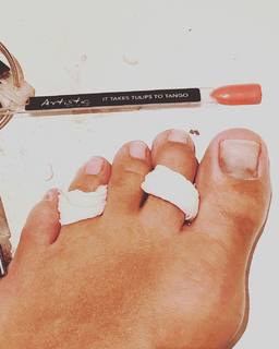 Kate Silverton feet photo 15