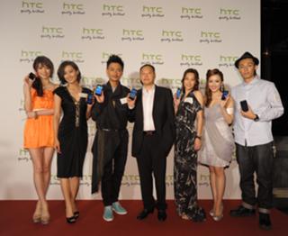 Kate Tsui feet photo 5