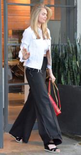 Kate Upton feet photo thumbnail
