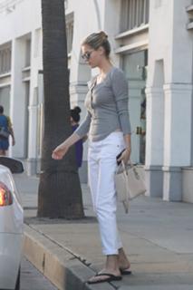 Kate Upton feet photo thumbnail