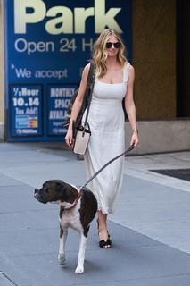 Kate Upton feet photo thumbnail