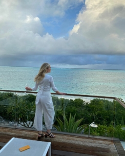 Kate Upton feet photo thumbnail