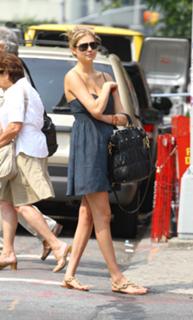 Kate Upton feet photo thumbnail
