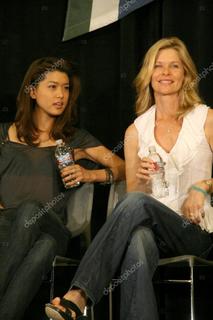 Kate Vernon feet photo 8