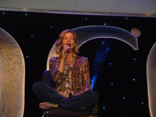 Kate Vernon feet photo 16