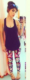 Kate Voegele feet photo 1