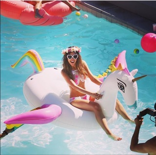 Kate Voegele feet photo 11