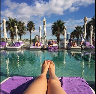 Kate Voegele feet photo 9