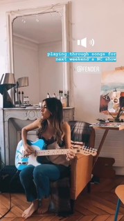Kate Voegele feet photo 6