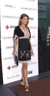 Kate Walsh feet photo thumbnail