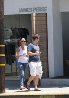 Kate Walsh feet photo thumbnail