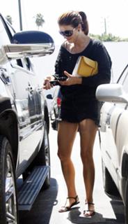 Kate Walsh feet photo thumbnail