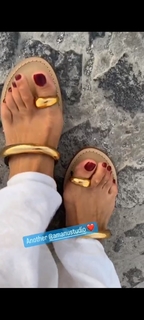 Kate Walsh feet photo thumbnail