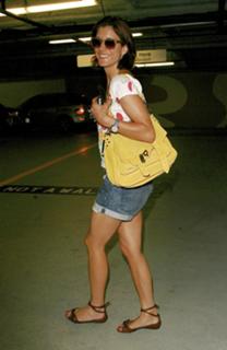 Kate Walsh feet photo thumbnail