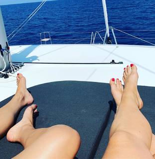 Kate Walsh feet photo thumbnail