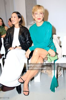 Kate Walsh feet photo thumbnail