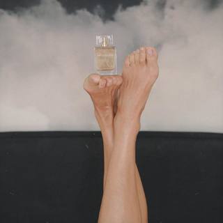 Kate Walsh feet photo thumbnail