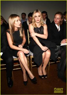 Kate Winslet feet photo thumbnail