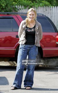 Kate Winslet feet photo 6