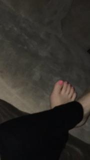 Kate Witcher feet photo 1