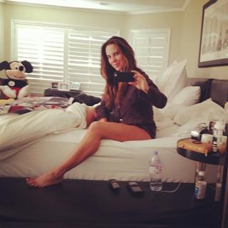 Kate del Castillo feet photo thumbnail