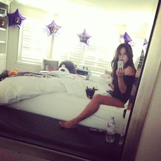 Kate del Castillo feet photo thumbnail