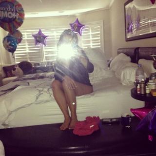 Kate del Castillo feet photo thumbnail