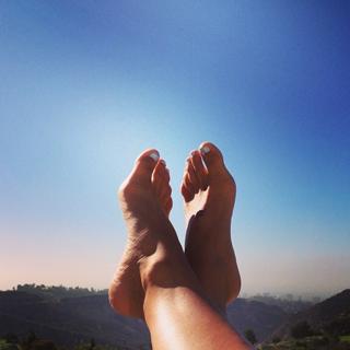 Kate del Castillo feet photo thumbnail