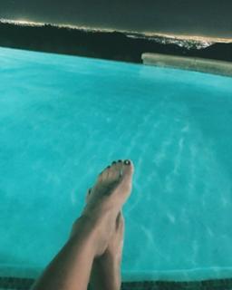 Kate del Castillo feet photo thumbnail