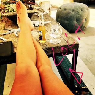 Kate del Castillo feet photo thumbnail