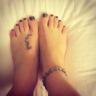 Kate del Castillo feet photo thumbnail
