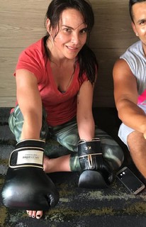 Kate del Castillo feet photo thumbnail