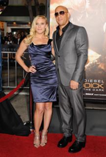 Katee Sackhoff feet photo thumbnail