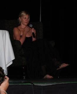 Katee Sackhoff feet photo thumbnail