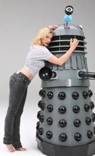 Katee Sackhoff feet photo thumbnail