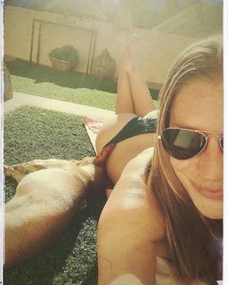 Katee Sackhoff feet photo thumbnail